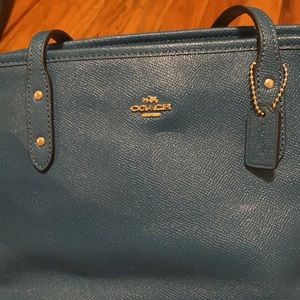 Teal Coach Handbag 👜